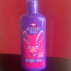 Unused aussie Kids 2 in 1 Shampoo Surfin Strawberry